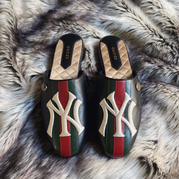 Gucci Shoes - Gucci NY Yankees Flamel Mules